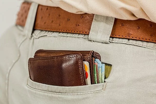 wallet-money-credit-card