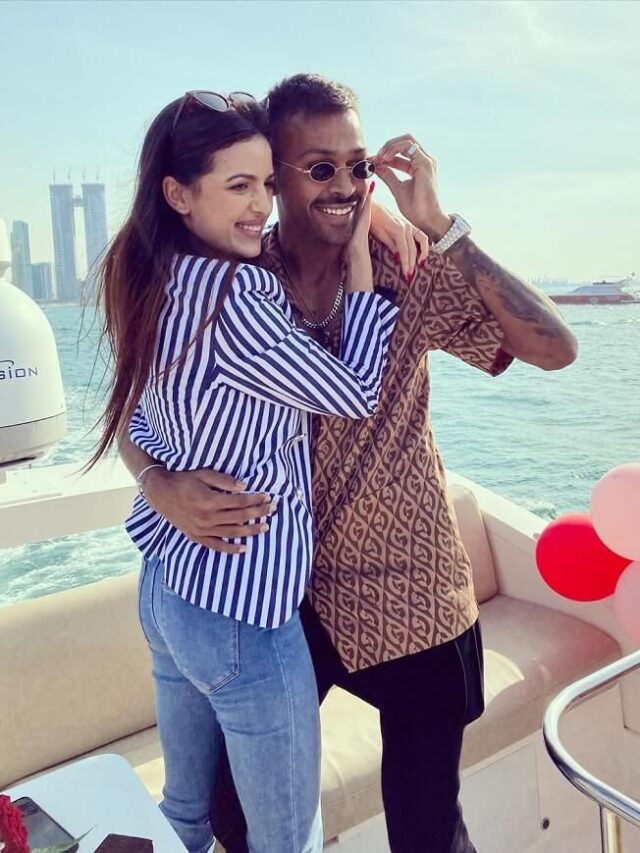 Read more about the article जानें IPL टीम कैप्टंस की पत्नी या गर्लफ्रेंड, कितनी हैं पढ़ी-लिखी?